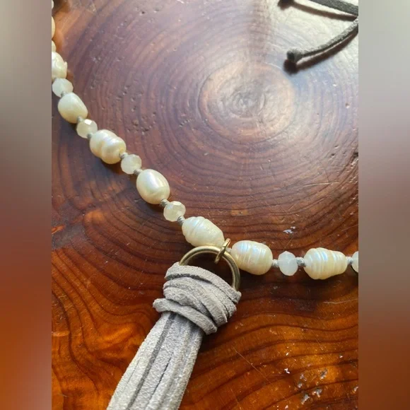 Natural Freshwater Pearl Necklace - Picture 9 of 12